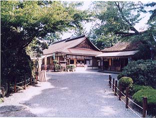 吉水神社の境内